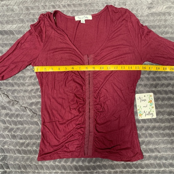 NEW Vine And Valley Long Sleeve Maroon Top Hook and Eye Ribbed Large L - Picture 5 of 11